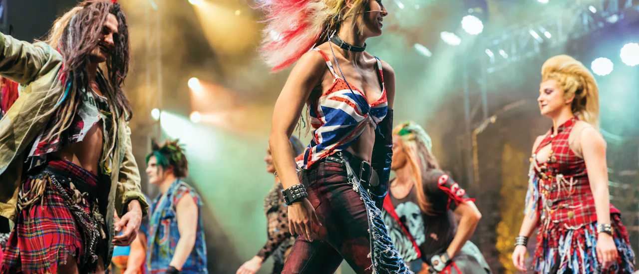 I teateret kan du oppleve Queen-musikalen "We will rock you".