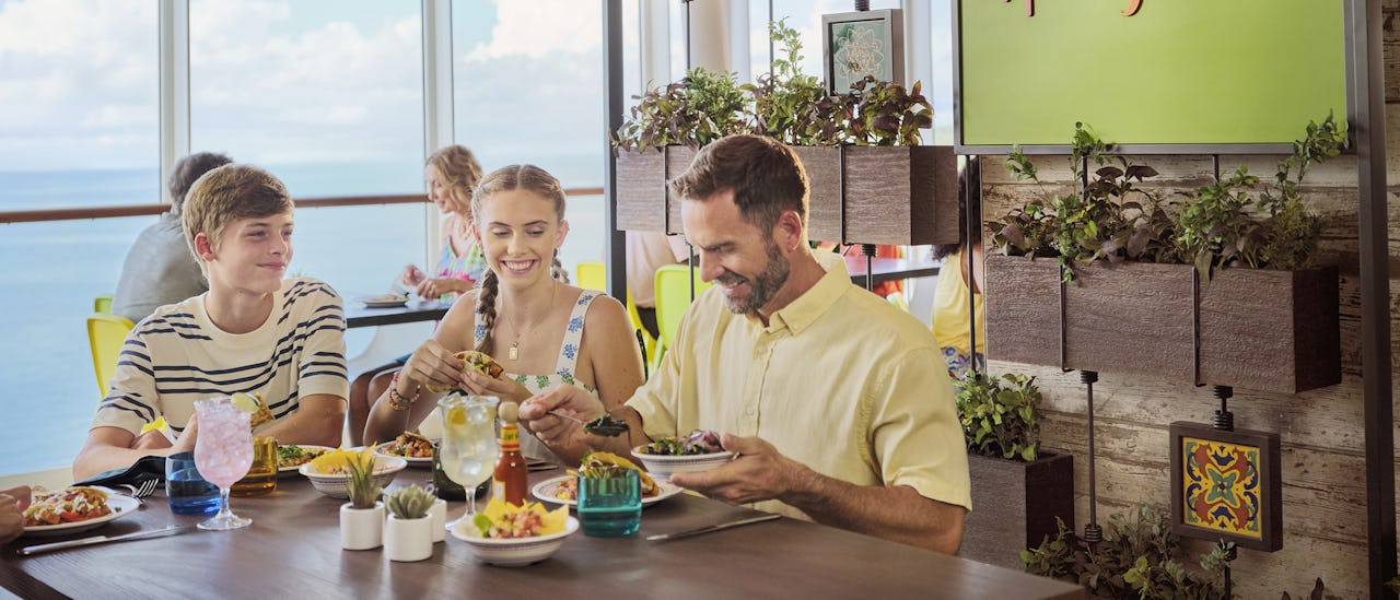 Ta deg en sprø deilig taco eller burrito og mer på dette uformelle meksikanske spisestedet