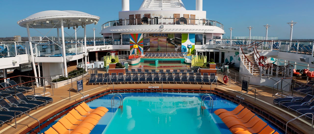 Velkommen til bassengdekket