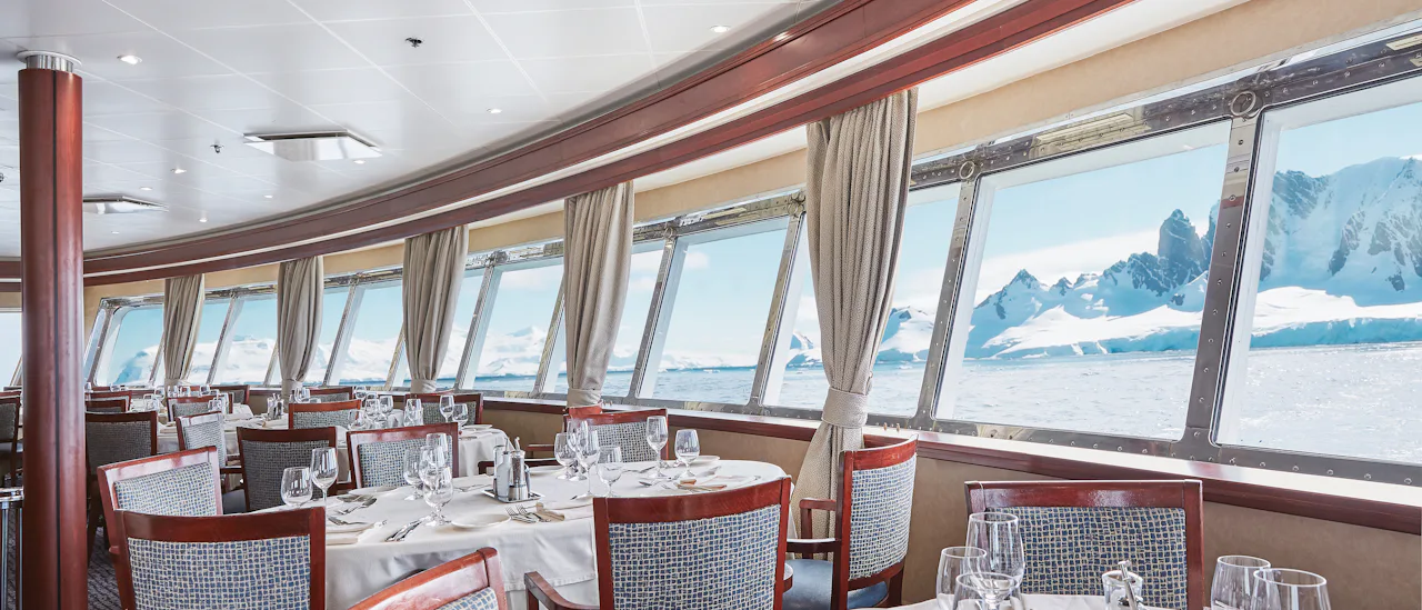 Nyt lokale spesialiteter på The Restaurant.