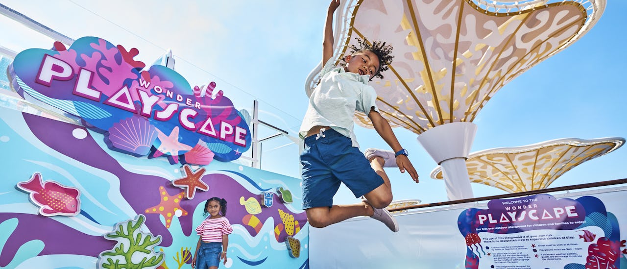 Wonder Playscape – et interaktivt utendørs lekeområde for barn, med en imponerende utsikt