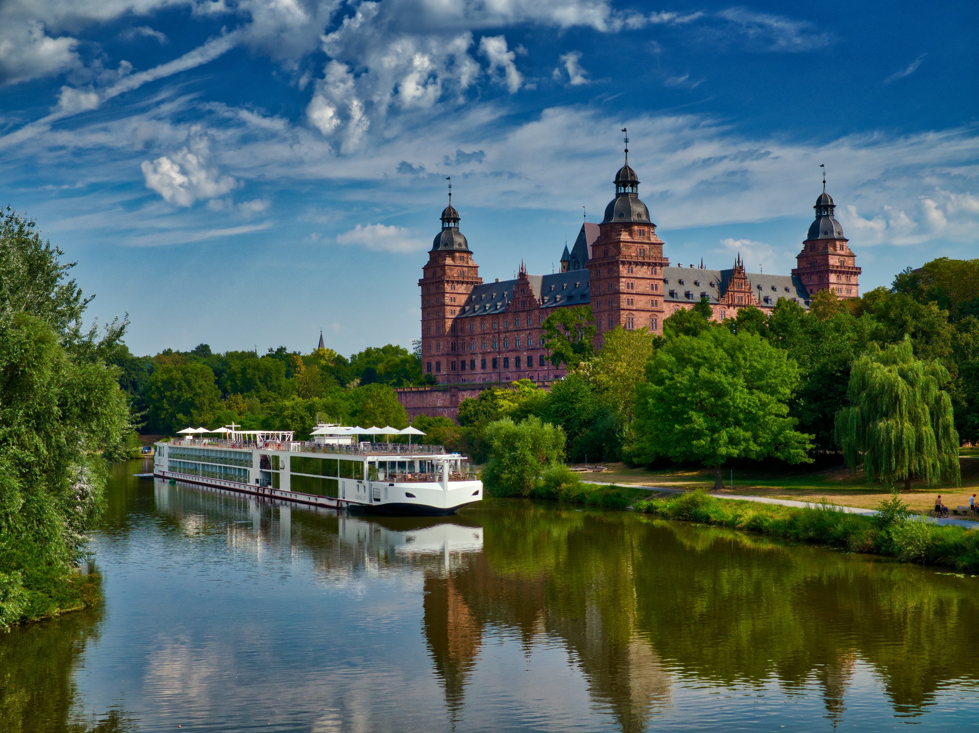 Viking Lif, Donau