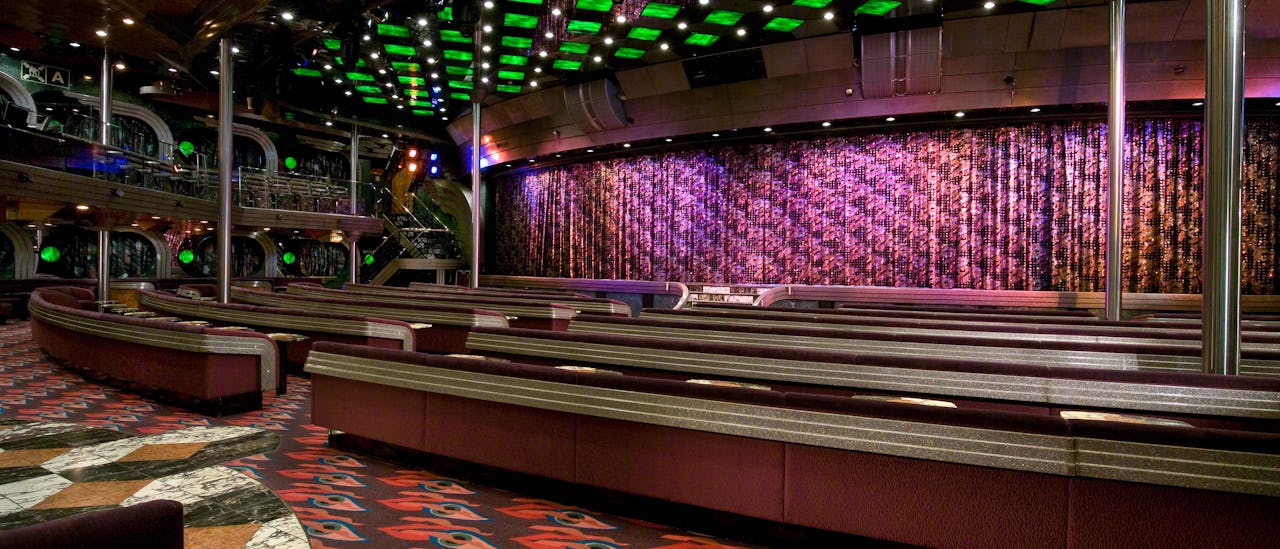 Las Vegas-inspirert underholdning i teateret