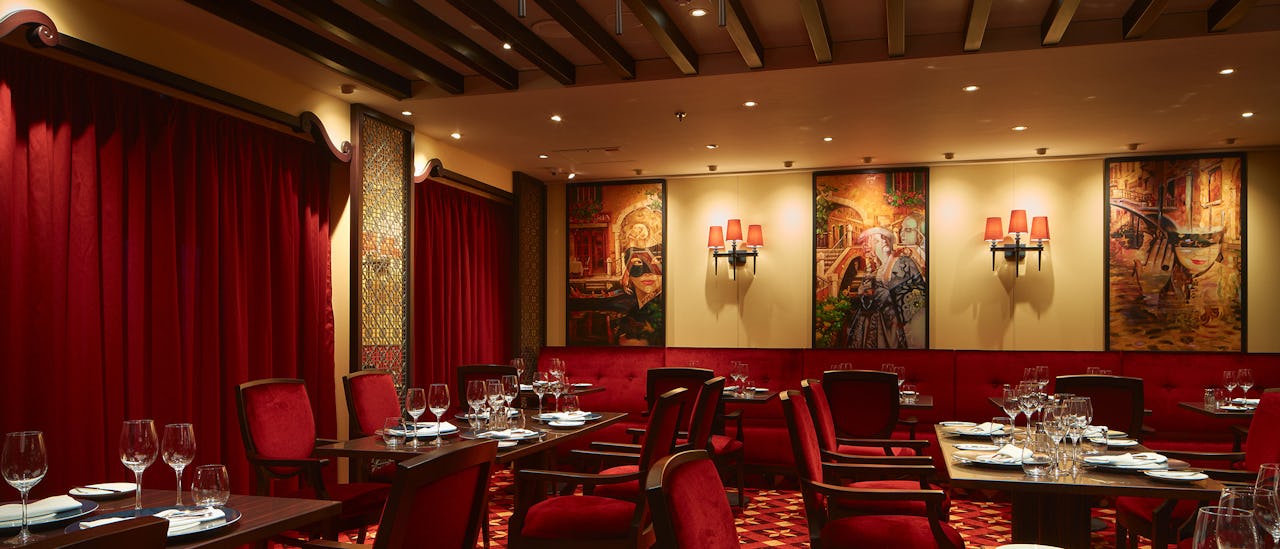 Menus signed by international chefs Bruno Barbieri, Hélène Darroze and Ángel León at Casanova Restaurant