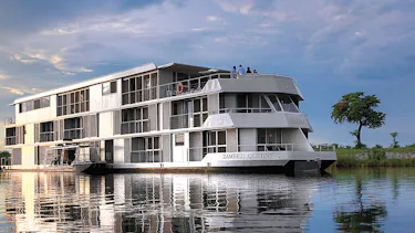 Zambezi Queen, Victoriafallene