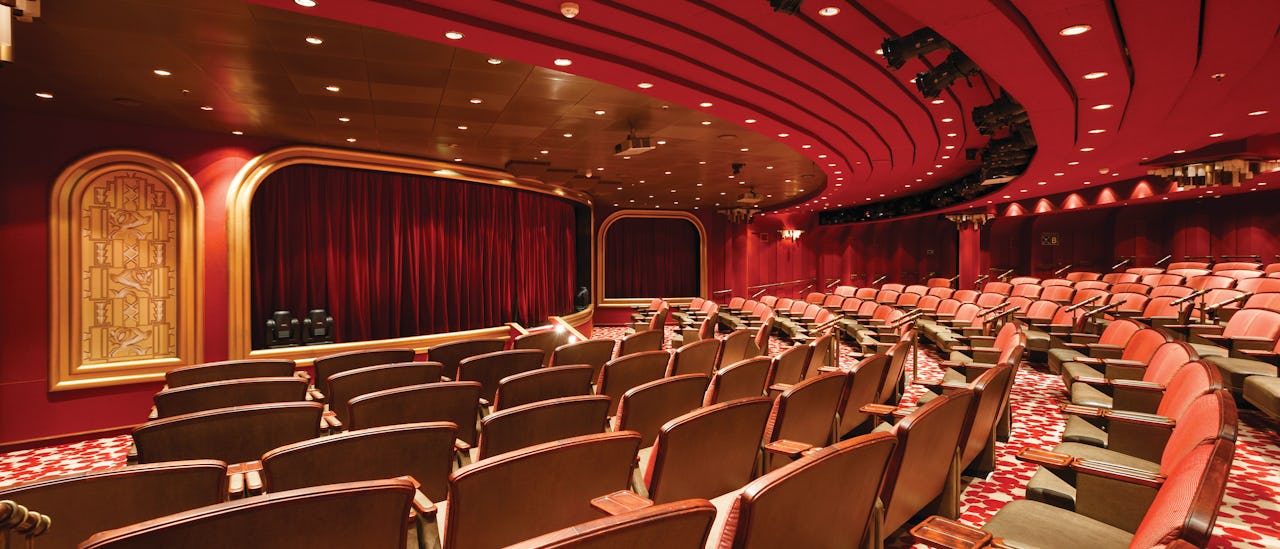 Enjoy concerts and shows in the Venetian Lounge