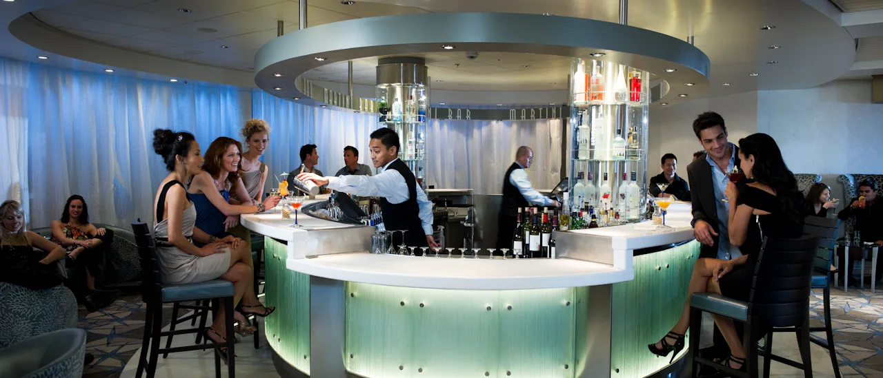 I baren Martini serverer bartenderen spennende alternativer for de mest klassiske drinkene