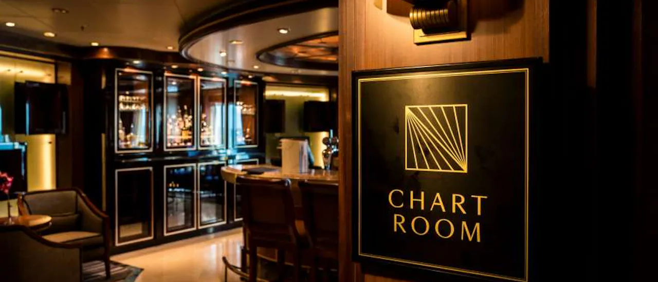 Her er det bare å nyte i den elegante Champagne loungen.