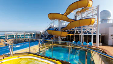 Costa Fascinosa, Middelhavet