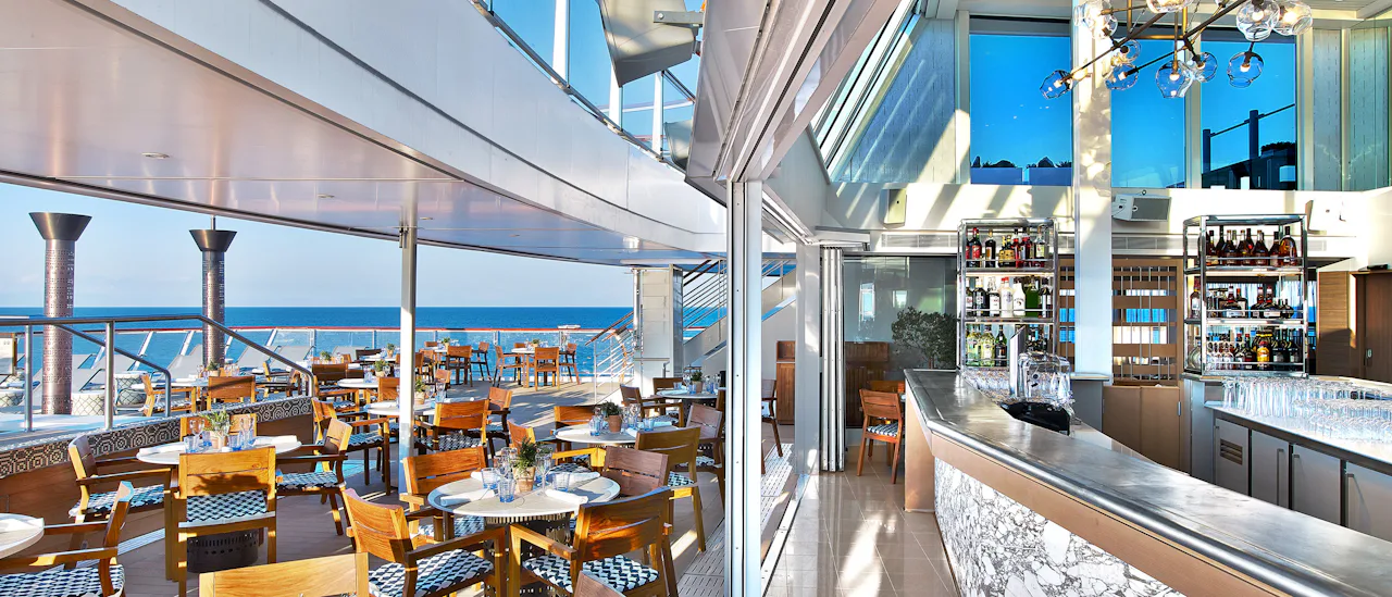 Aquavit Terrace Bar