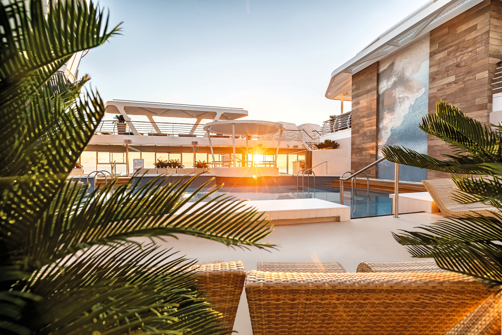 Uteområdet rundt lagunen inviterer til ren avslapning