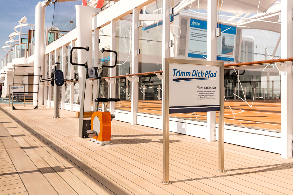 Treningsområdet har åtte forskjellige maskiner.