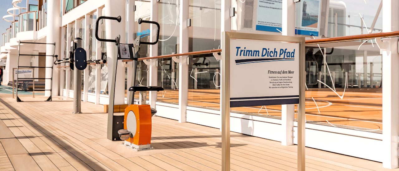 Treningsområdet har åtte forskjellige maskiner.