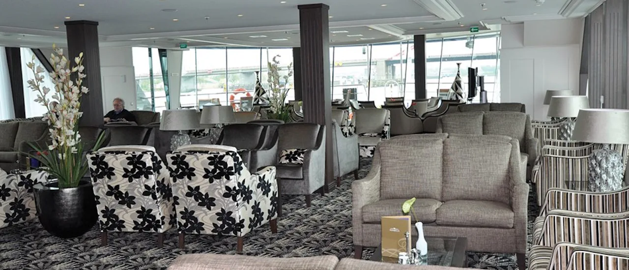 Relax in the lounge