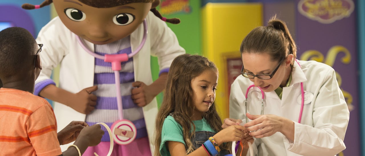 Barne- og ungdomsklubber inkludert