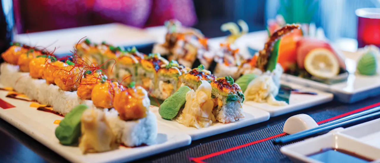 Izumi tilbyr en eksotisk asiatisk matopplevelse med deilige sushiruller, fersk sashimi og nigiri