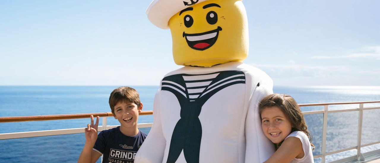 Barne- og ungdomsklubber i samarbeid med Lego