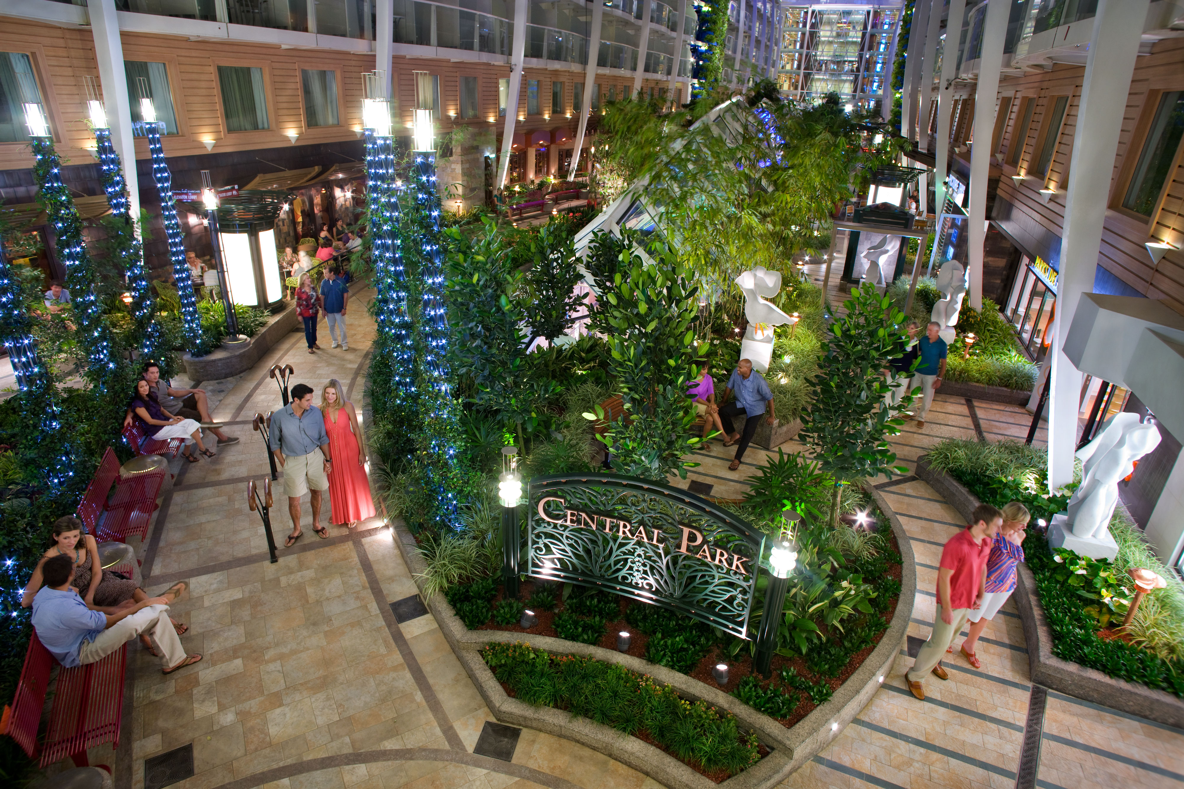 Central Park - en oase med uteservering og 12 000 planter