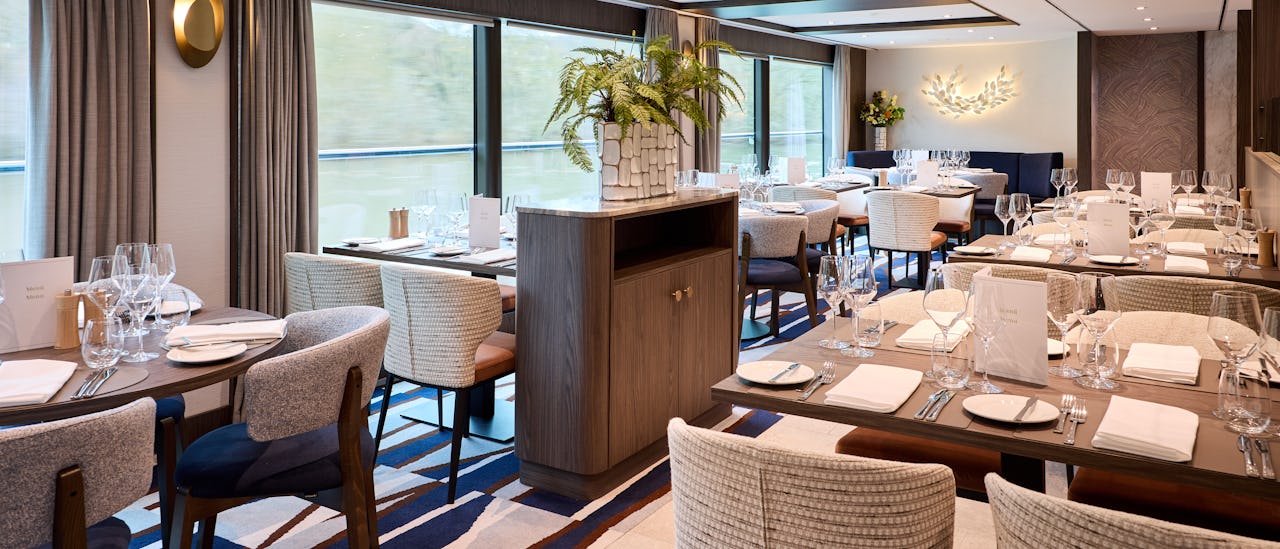 Riverside restaurant