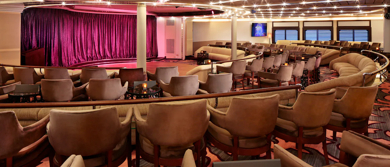 Lytt til levende musikk i The Lounge