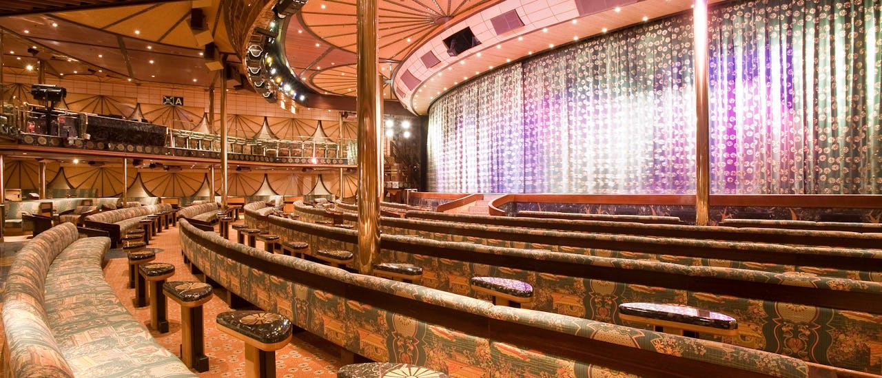 Las Vegas-inspirert underholdning i teateret