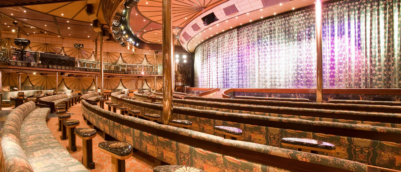 Las Vegas-inspirert underholdning i teateret
