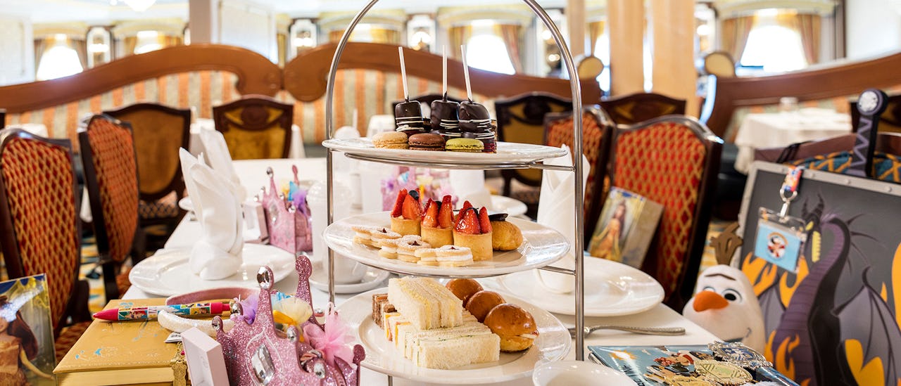 Royal Court Royal Tea