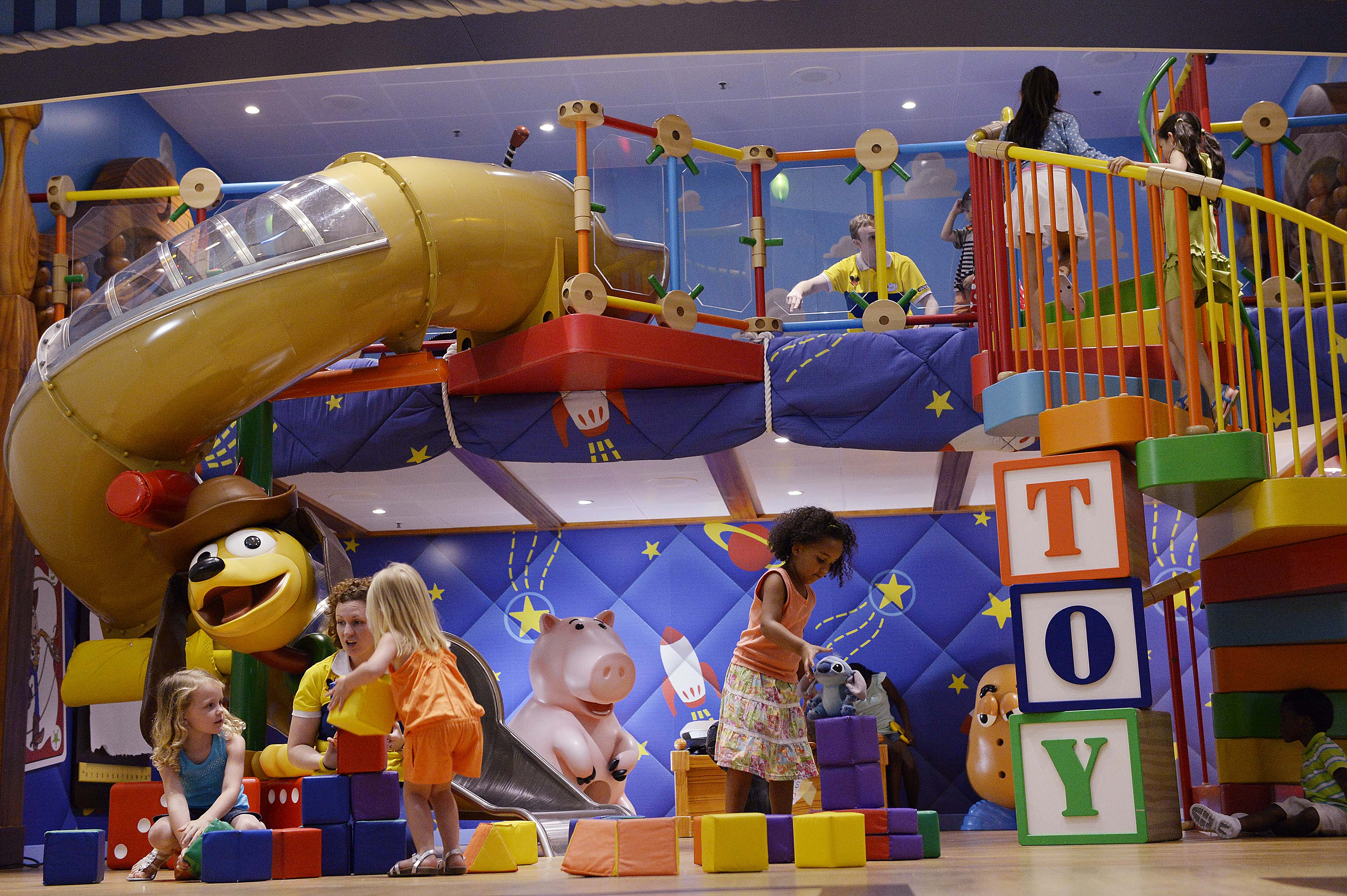 Barneklubber for de minste gjestene