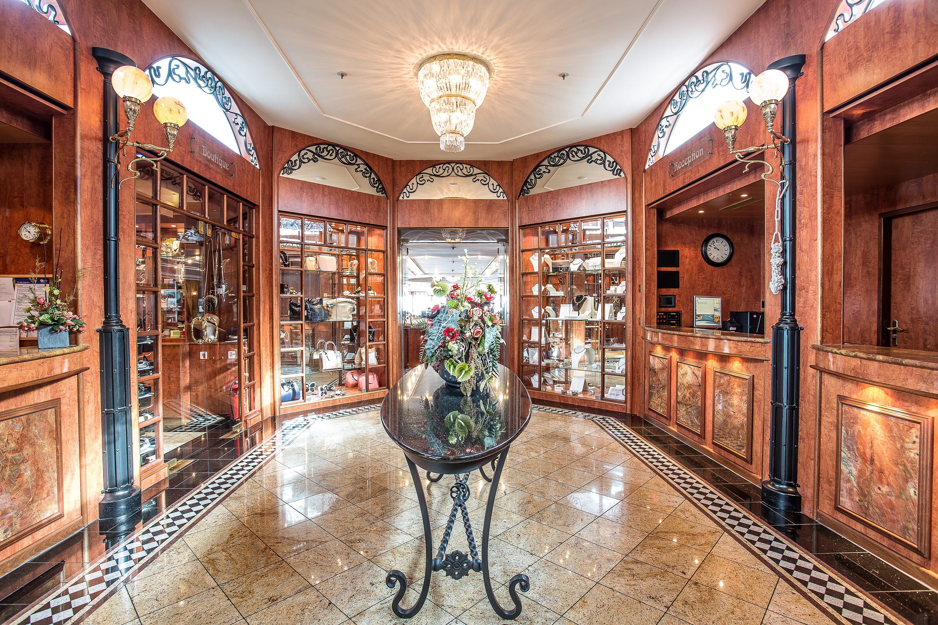 Her blir du tatt godt i mot en fantastisk lobby