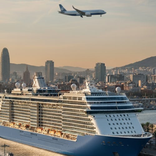 Pakkereise med fly og cruise