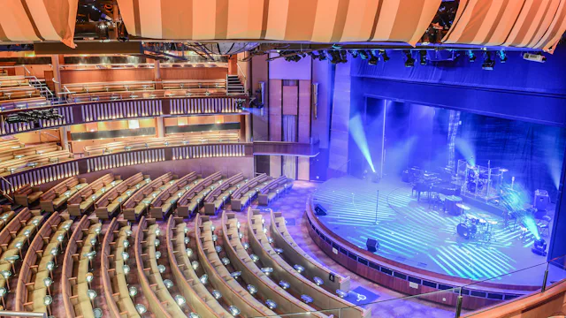 Celebrity Constellation byr på underholdning