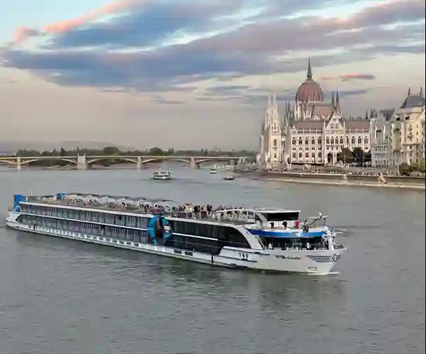 VIVA Enjoy i Budapest på Donau