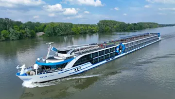 Elvecruise på vakre Donau med Wachau dalen 29. april–6. mai 2027 - Fly, transfer og all inclusive med VIVA TWO