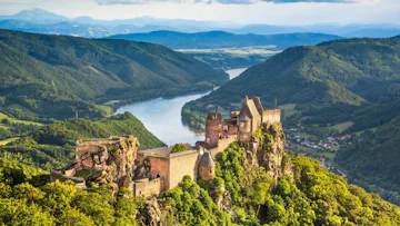 Elvecruise fra Budapest til Wien 21.-28. juli 2027 med VIVA ENJOY - fly, transfer og VIVA All-Inclusive inkludert